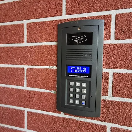 Pionier 71b アパート *